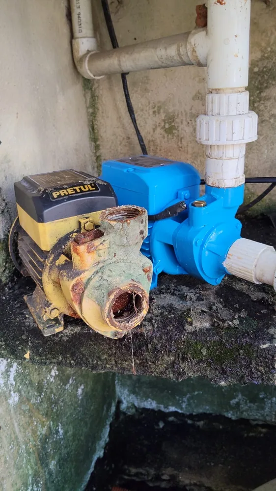 Bomba de agua hidroneumática con falla reemplazada en Playa del Carmen